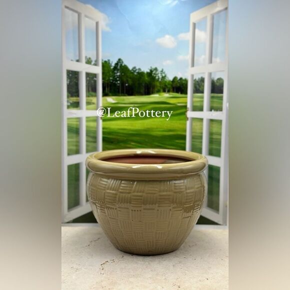 Olive Rattan Clay/Ceramic Planter Pot with drainage hole - Picture 2 of 9